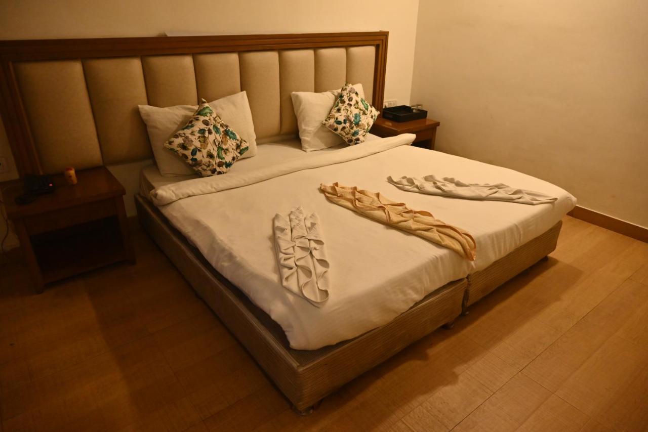 Hotel Sun Green Bhubaneswar Extérieur photo