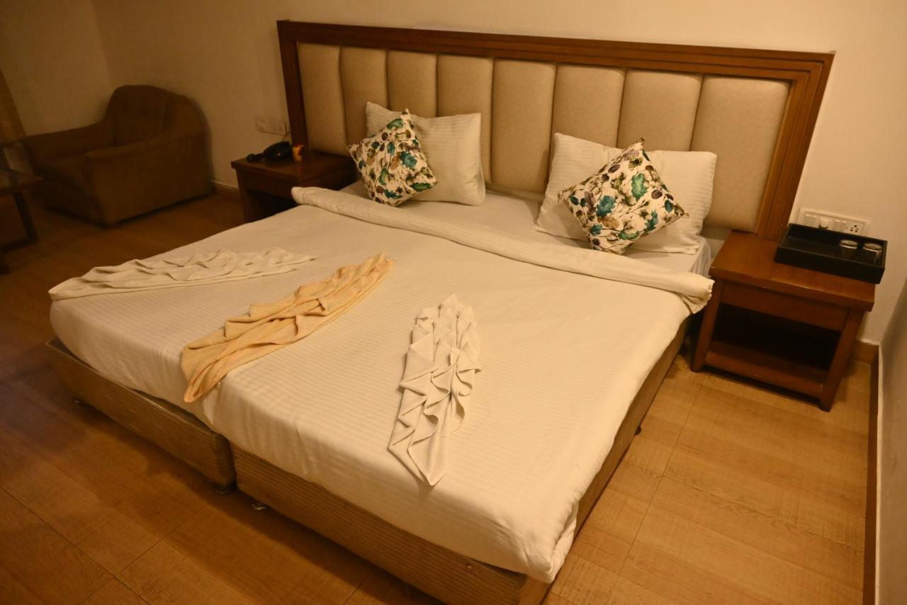 Hotel Sun Green Bhubaneswar Extérieur photo