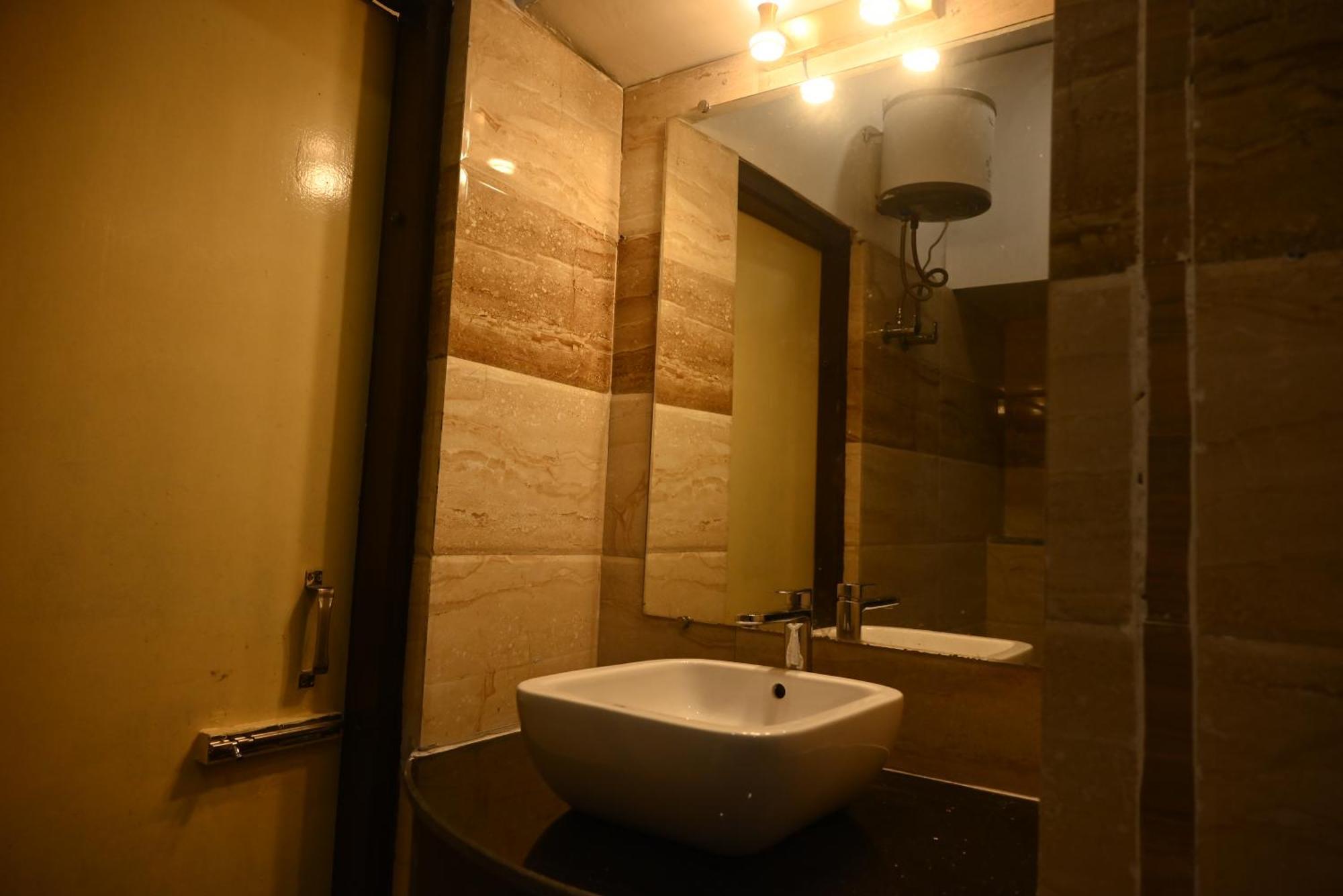 Hotel Sun Green Bhubaneswar Extérieur photo